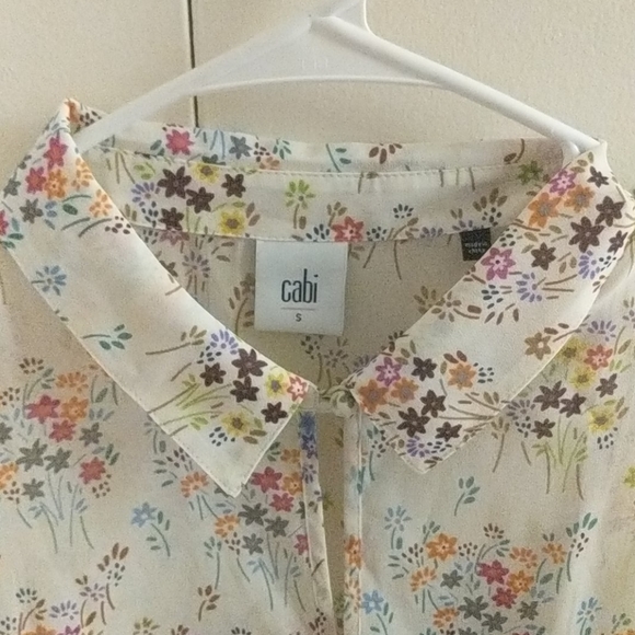 Small Cabi Blouse, Style #:5535 - Picture 2 of 3